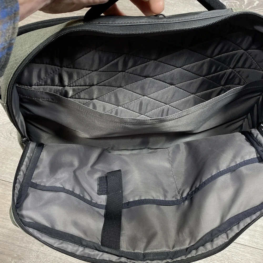 Timbuk2 Laptop Bag 20 Inch Green Soft Case Mens Briefcase‎ Padded Compartment